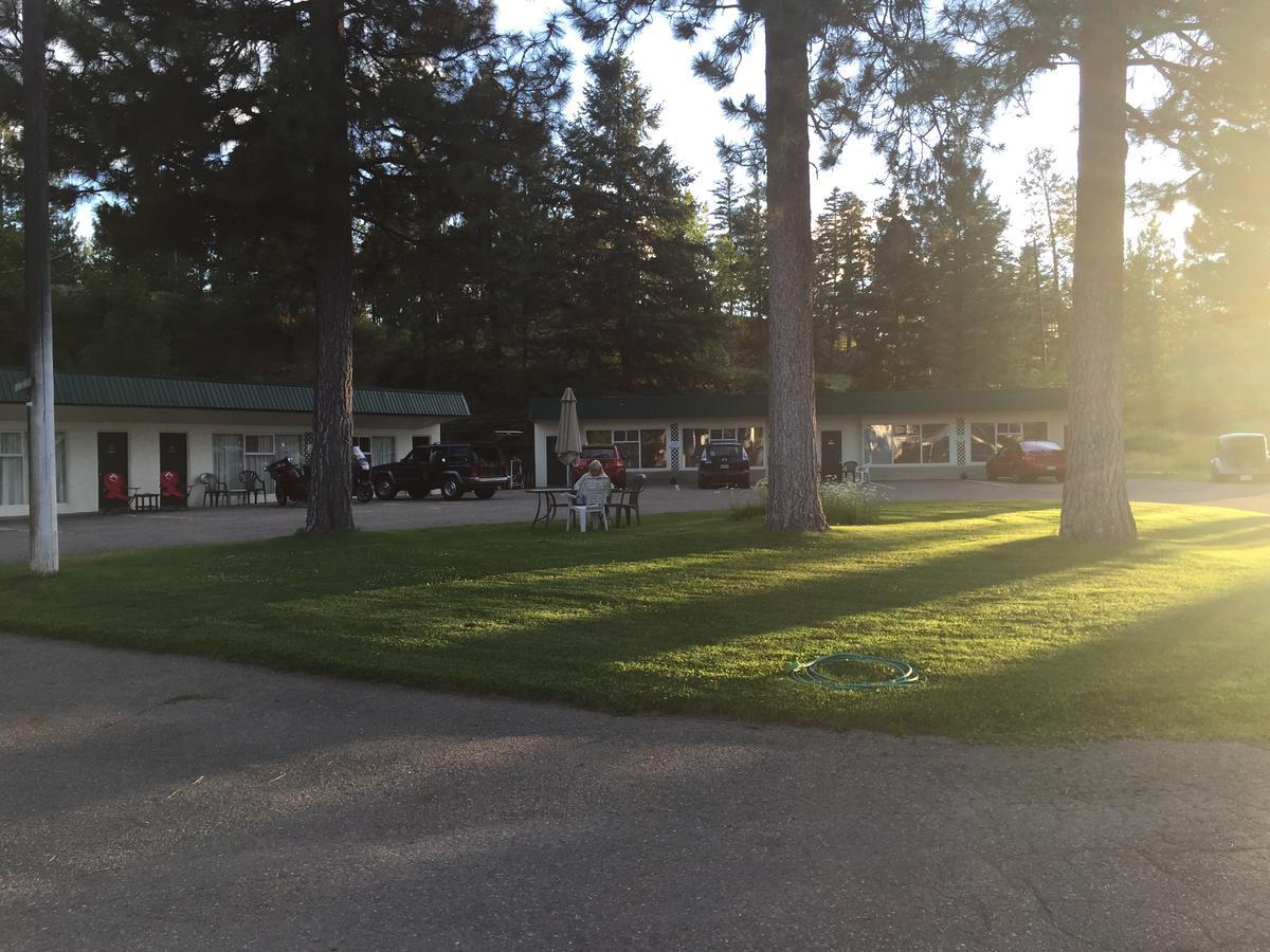 Evergreen Motel Принстаун Екстериор снимка